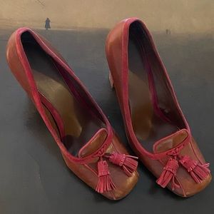 Enzo Angioloni Leather Pumps